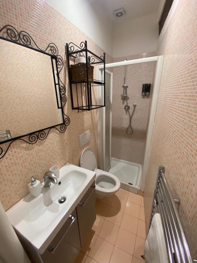 B&B And Home La Piazzetta Della Pioggia Болоня Екстериор снимка
