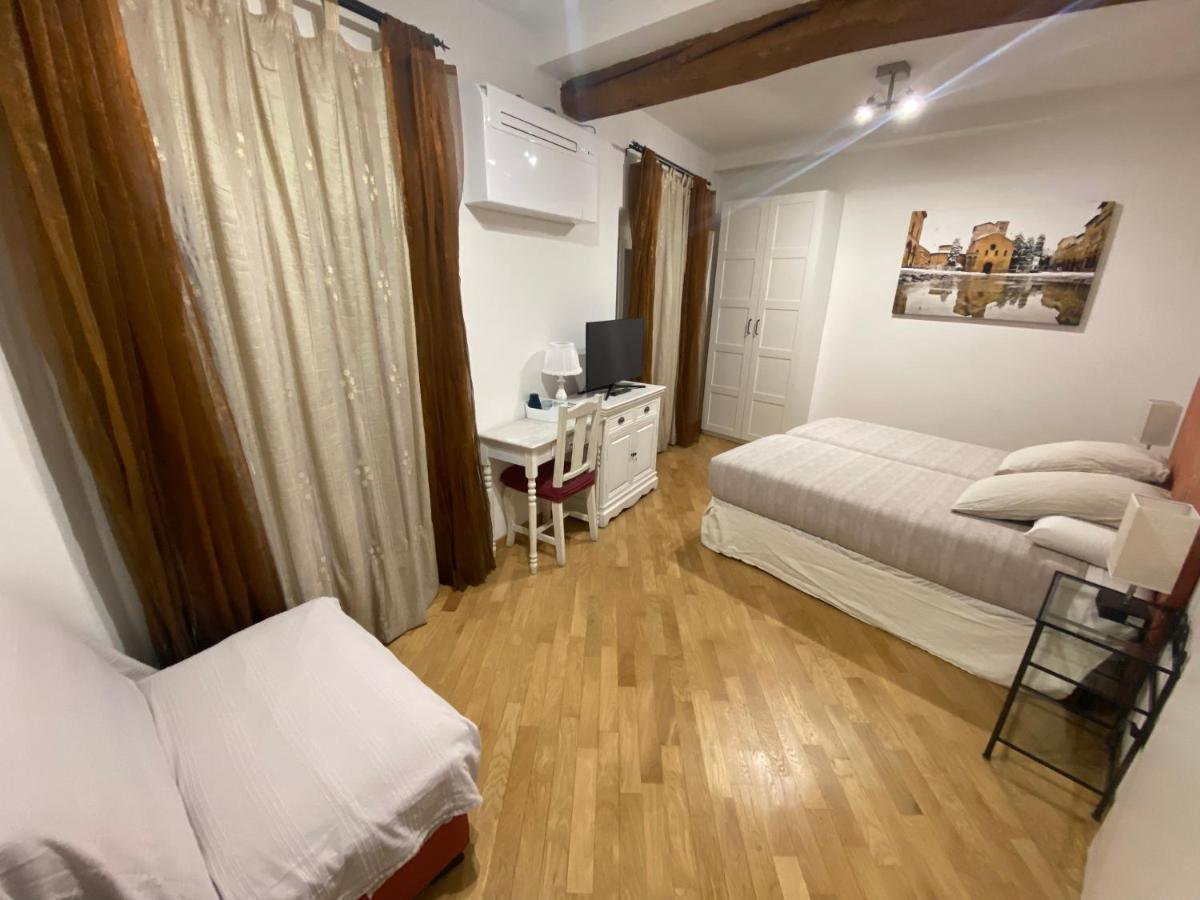B&B And Home La Piazzetta Della Pioggia Болоня Екстериор снимка