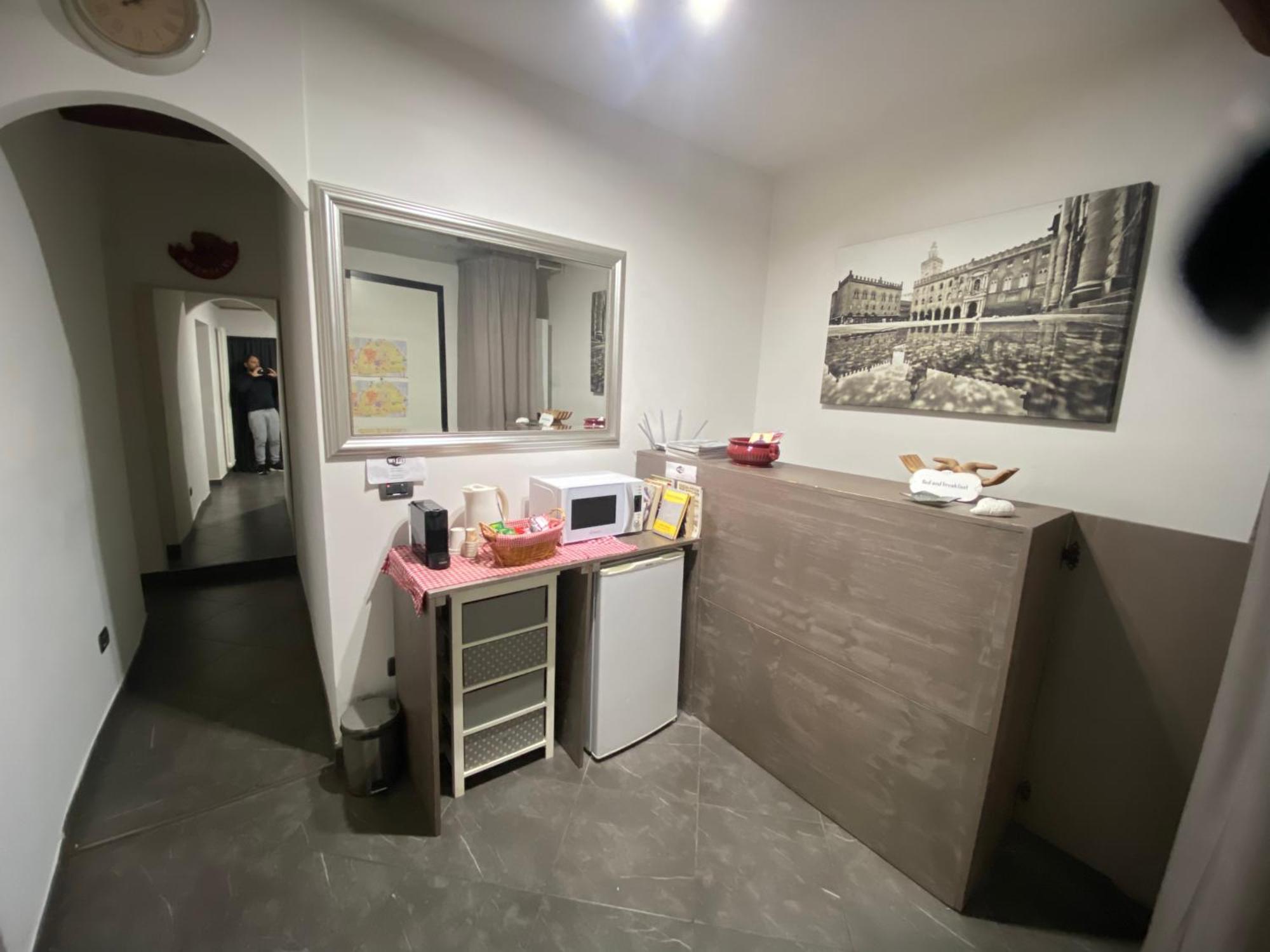B&B And Home La Piazzetta Della Pioggia Болоня Екстериор снимка