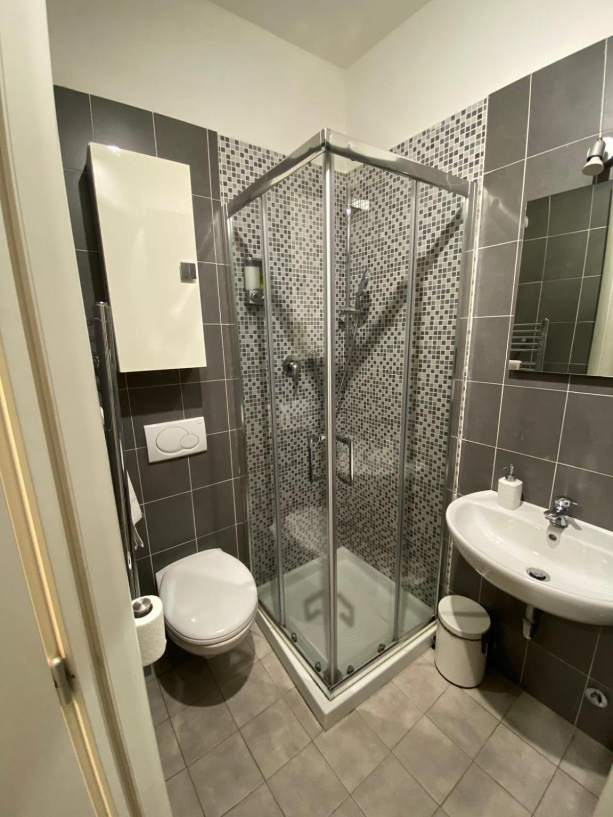B&B And Home La Piazzetta Della Pioggia Болоня Екстериор снимка