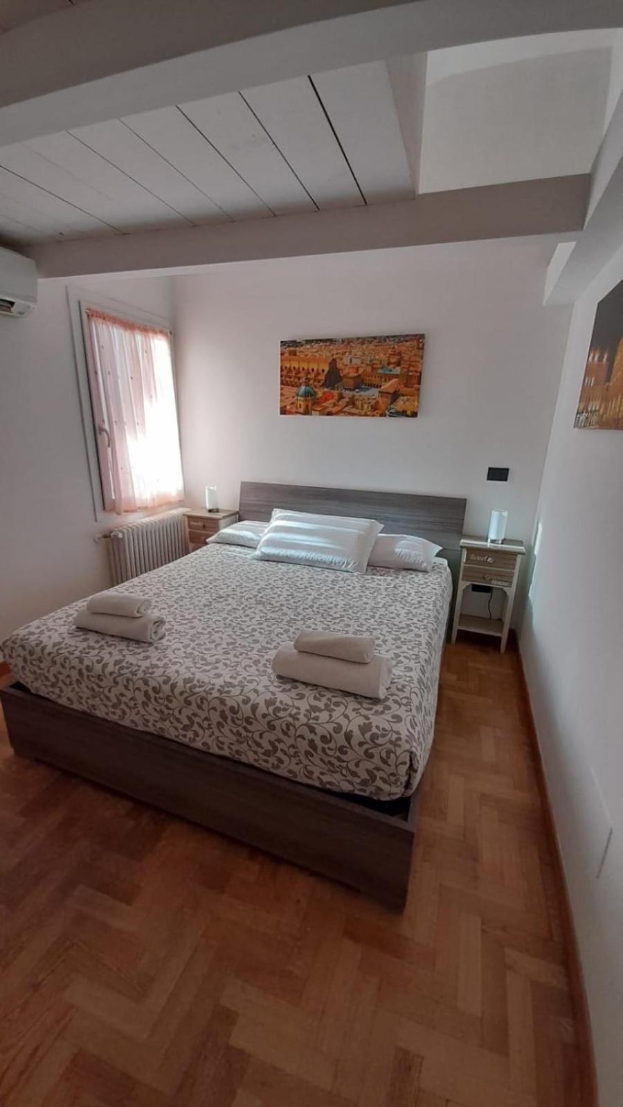 B&B And Home La Piazzetta Della Pioggia Болоня Екстериор снимка