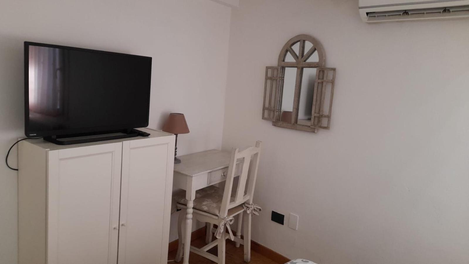 B&B And Home La Piazzetta Della Pioggia Болоня Екстериор снимка