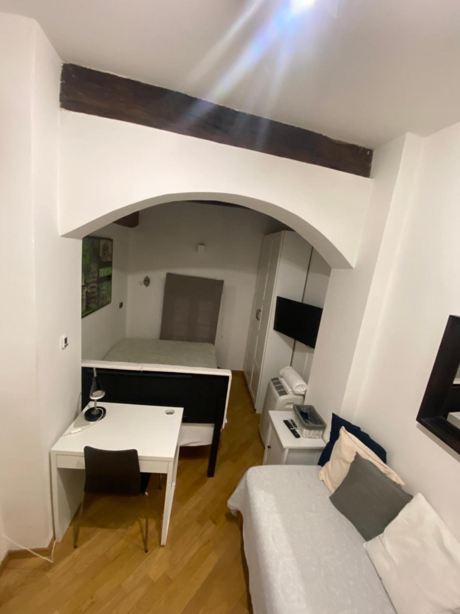 B&B And Home La Piazzetta Della Pioggia Болоня Екстериор снимка