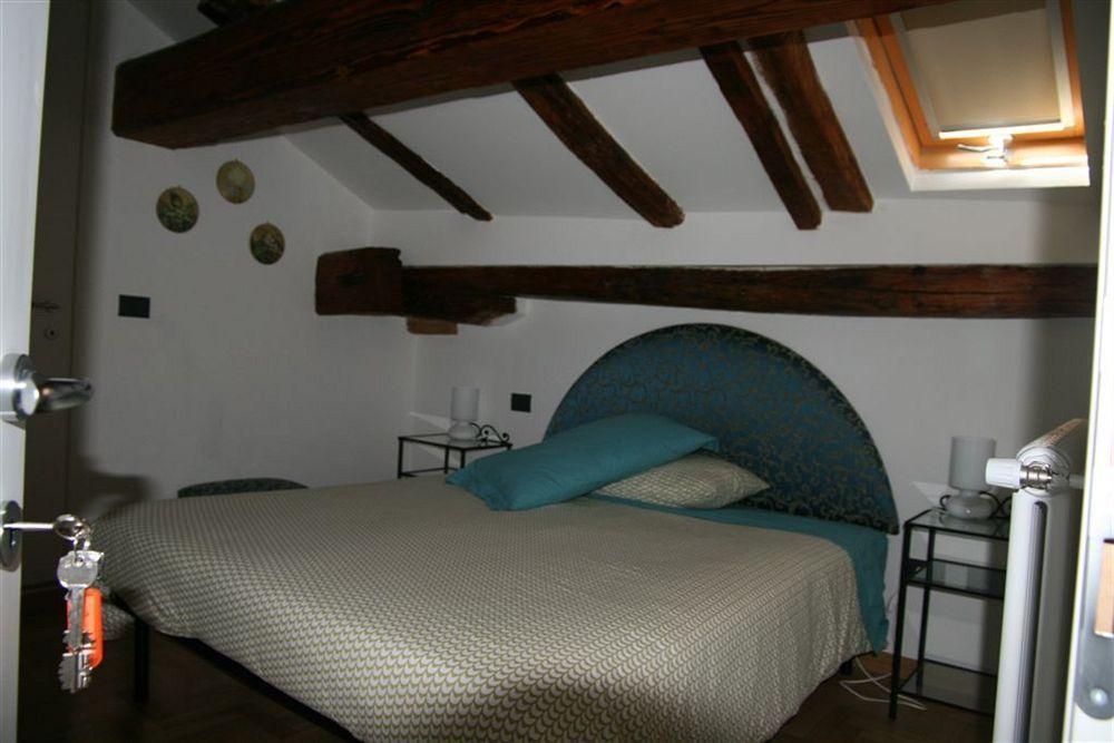 B&B And Home La Piazzetta Della Pioggia Болоня Екстериор снимка